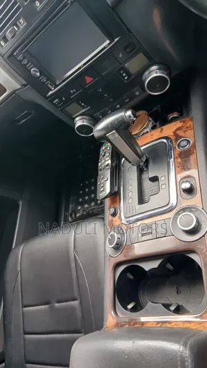 Volkswagen Touareg 2012