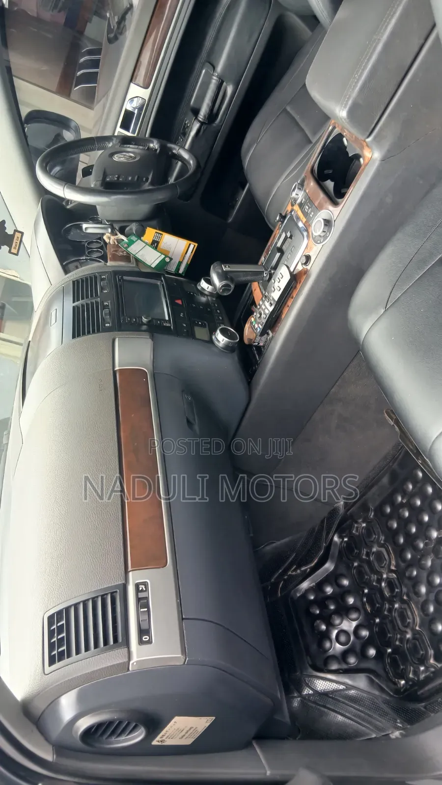 Volkswagen Touareg 2012