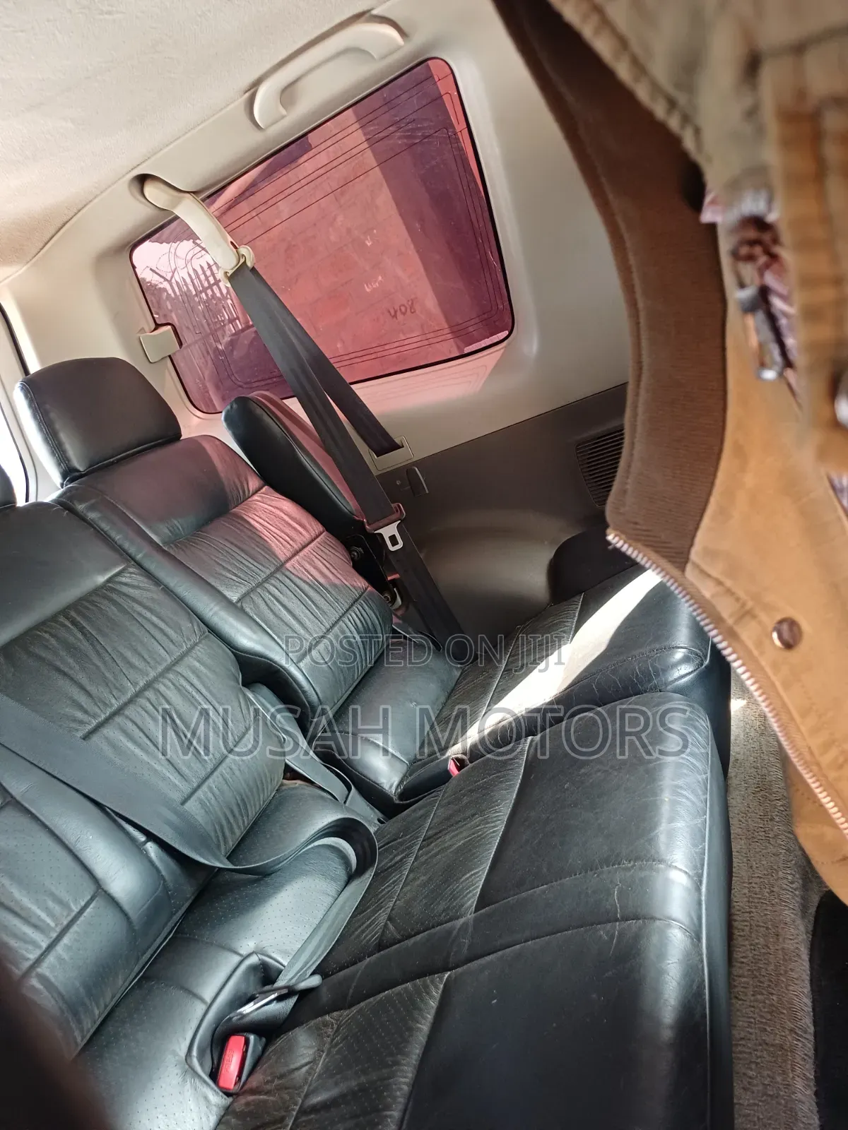 Mitsubishi Pajero 2000 Silver