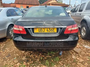 Mercedes-Benz E300 2010 Black