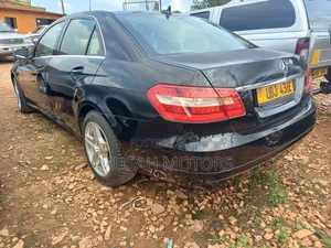 Mercedes-Benz E300 2010 Black
