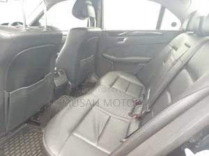 Mercedes-Benz E300 2010 Black