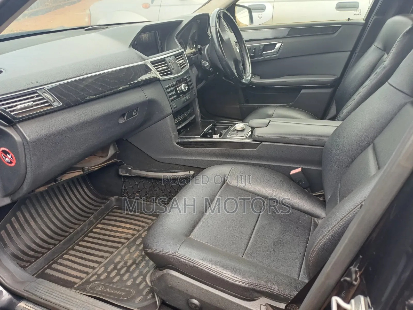 Mercedes-Benz E300 2010 Black