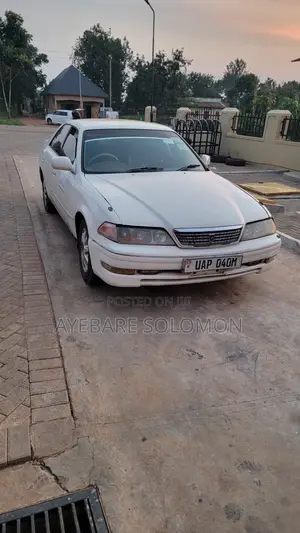 Toyota Mark II 2.0 (X80) 1990 White