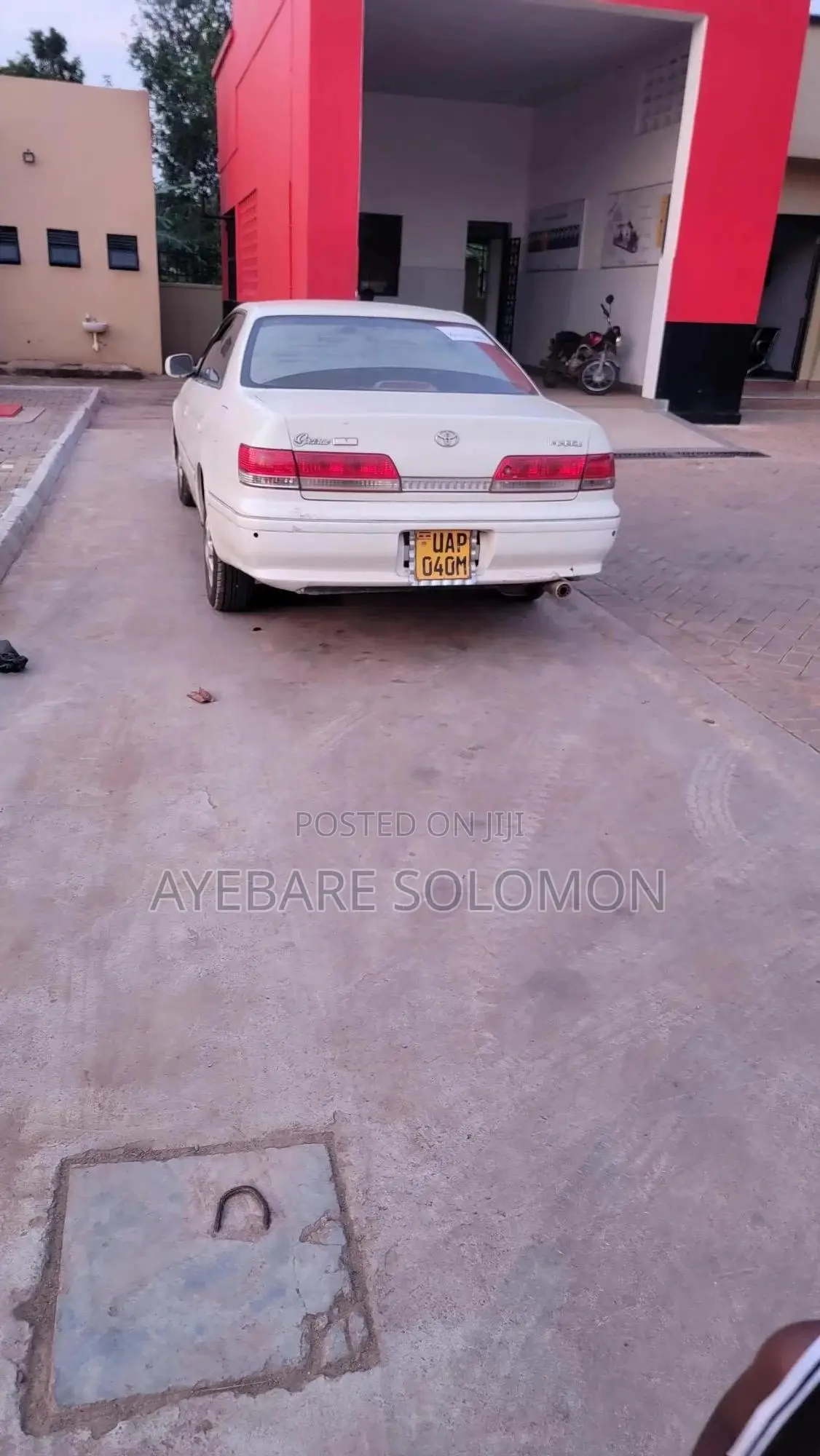 Toyota Mark II 2.0 (X80) 1990 White