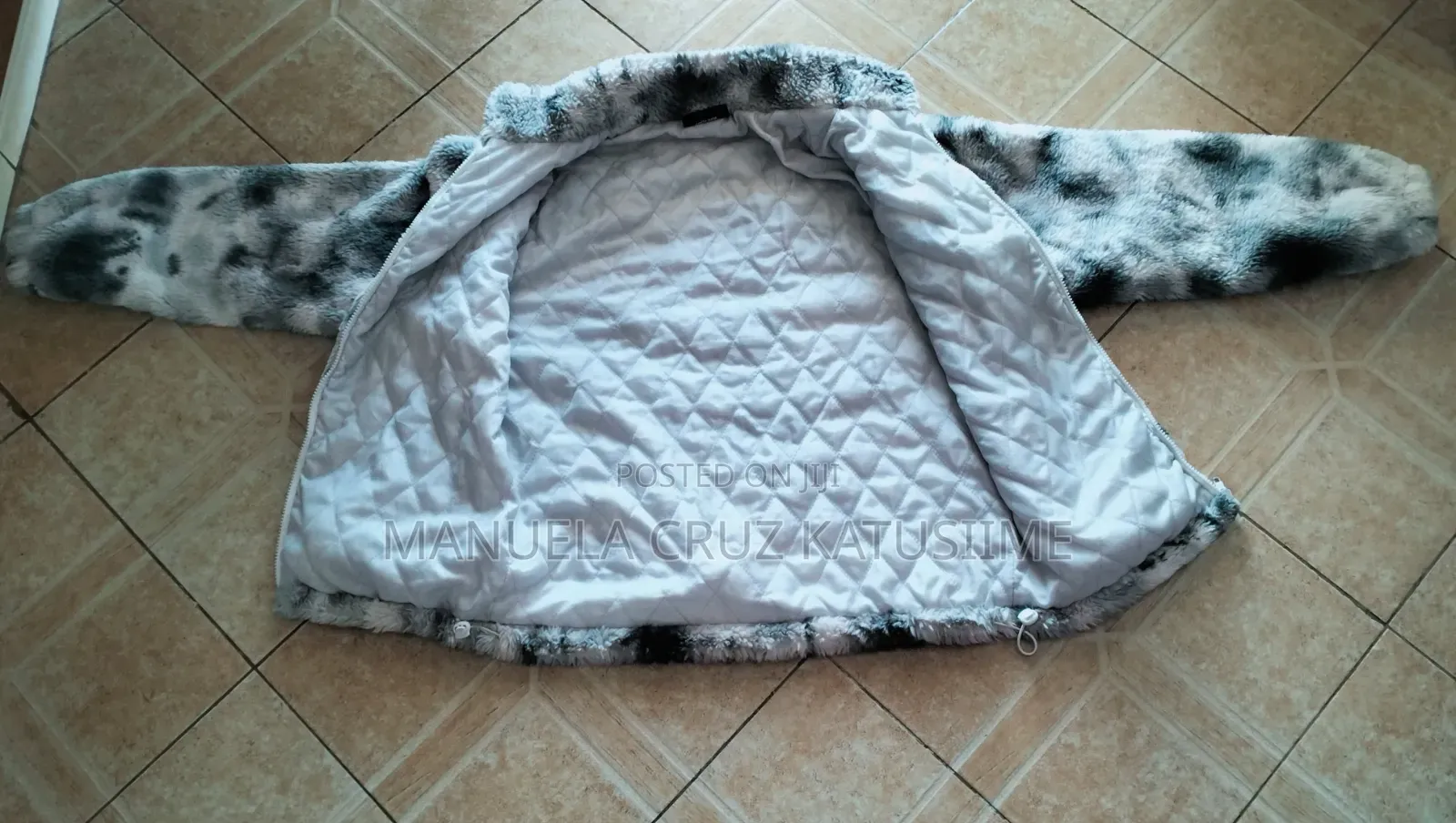 Thick Faux-Fur Streetwear Jacket