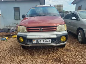 Toyota Noah 2001 Red
