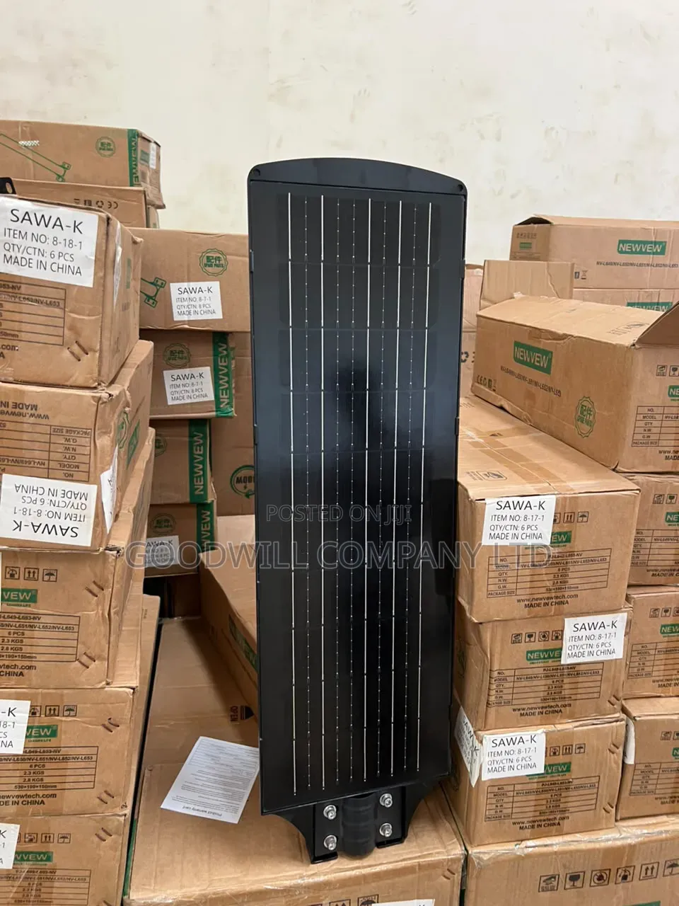 300w Newvew Black Solar Street Light