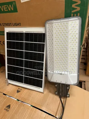 200w Newvew Solar Security / Street Light With a Separate Panel