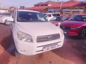 Toyota RAV4 Sport I4 4x4 2006 White