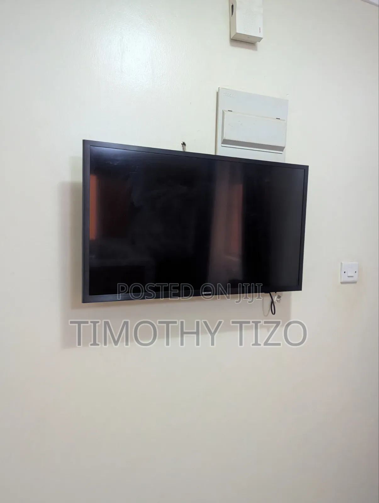 32" TVs for Sale (Hotel Used)