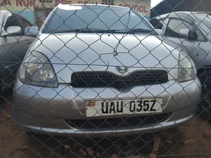 Toyota Vitz 2001 Silver