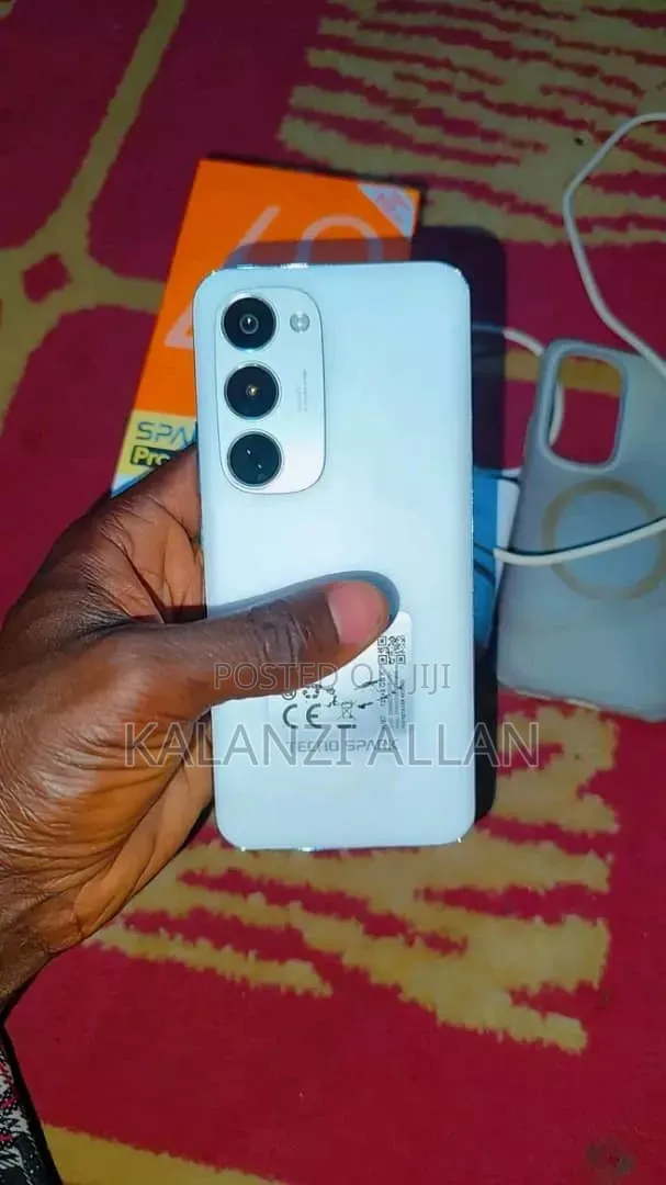New Tecno Spark 40 Pro+ 256 GB Silver