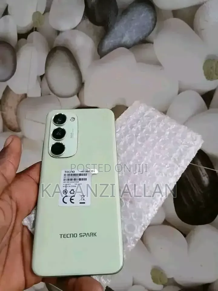 New Tecno Spark 40 Pro+ 256 GB Silver