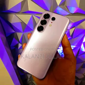 New Tecno Camon 50 Pro 256 GB Gold