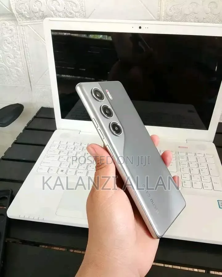 New Tecno Camon 40 Pro 5G 256 GB Gray