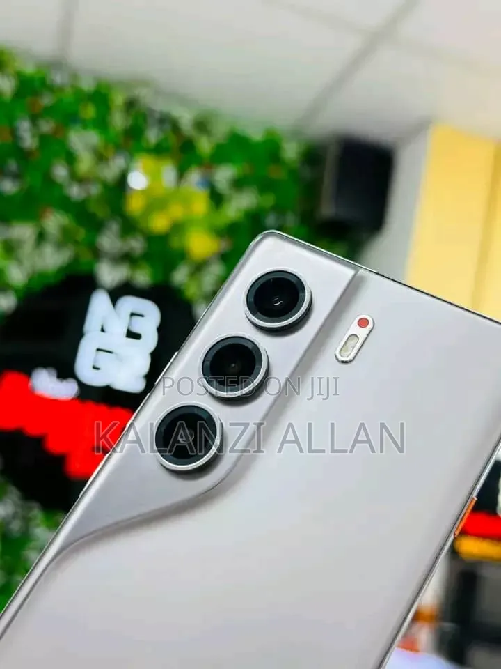 New Tecno Camon 40 Pro 5G 256 GB Gray