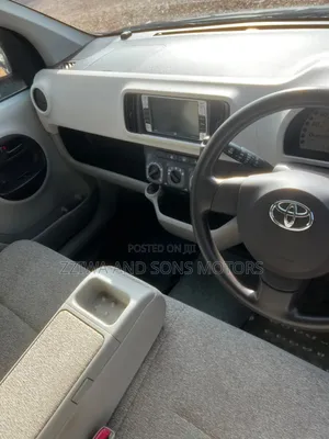 Toyota Passo 1.0 FWD 2008 Maroon