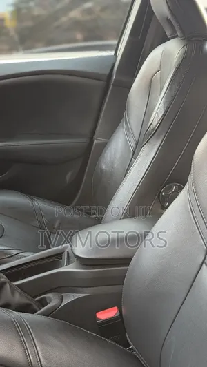 Volvo V40 2016 White