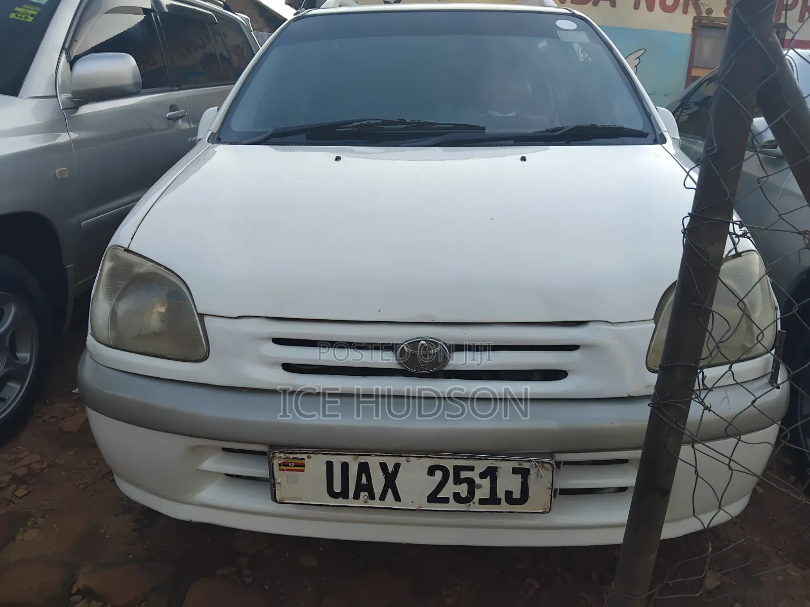 Toyota Raum 2000 White
