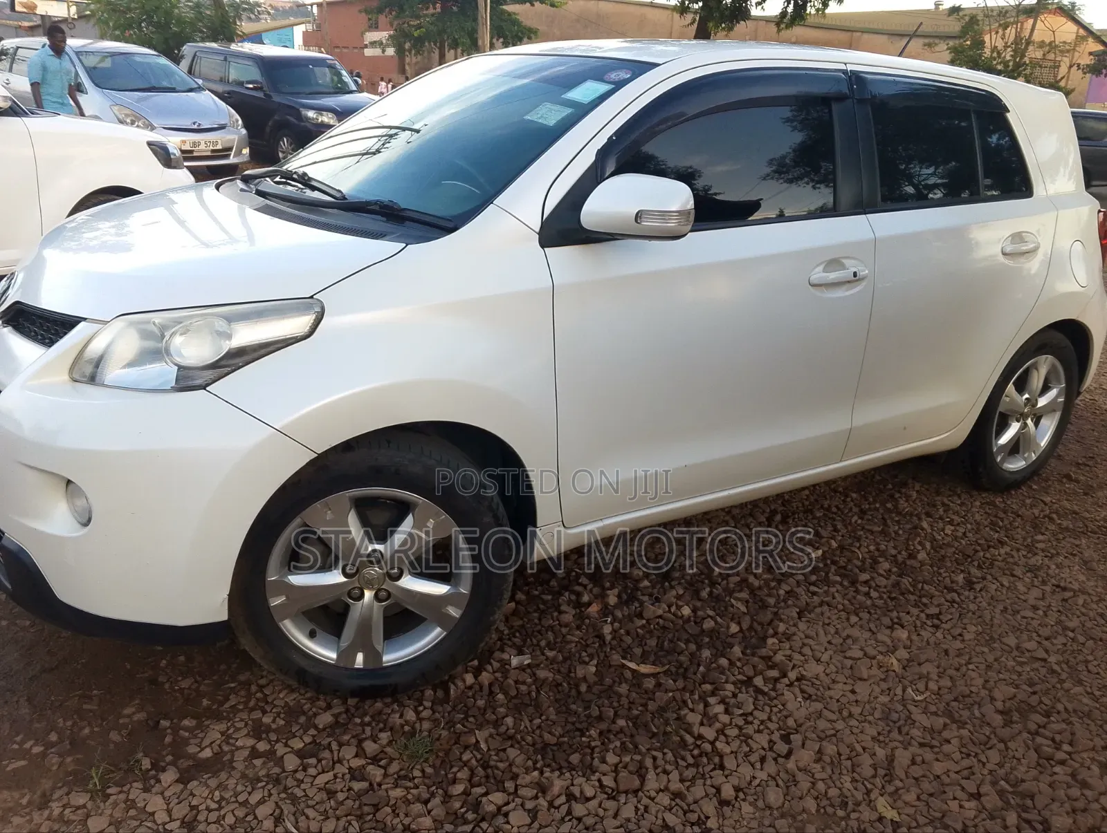 Toyota IST 2010 White