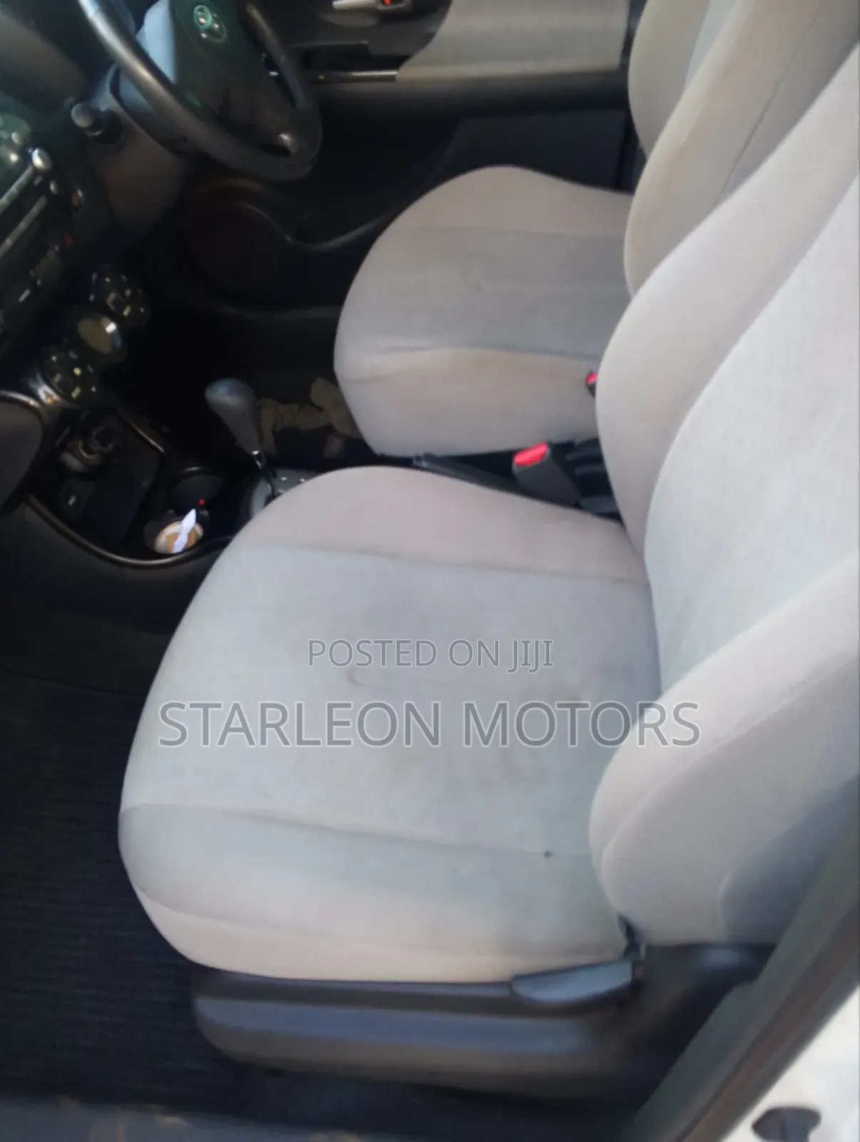Toyota IST 2010 White