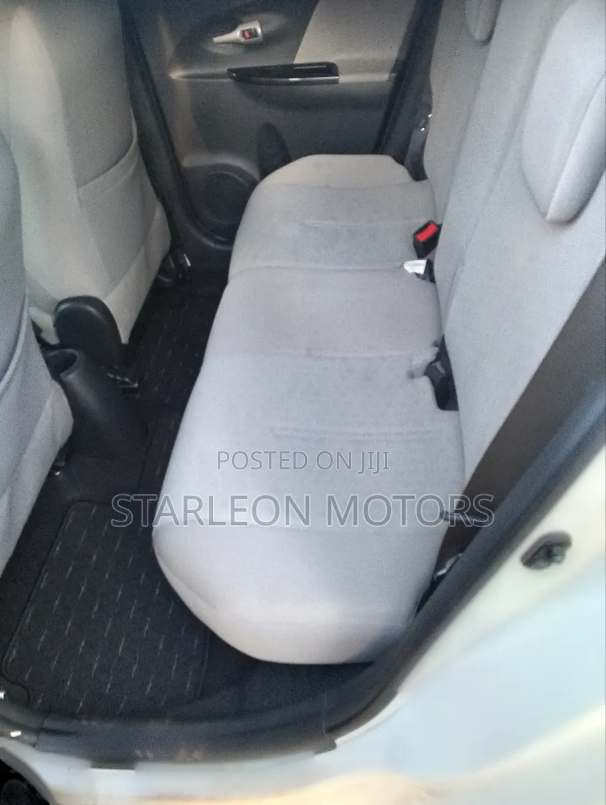 Toyota IST 2010 White