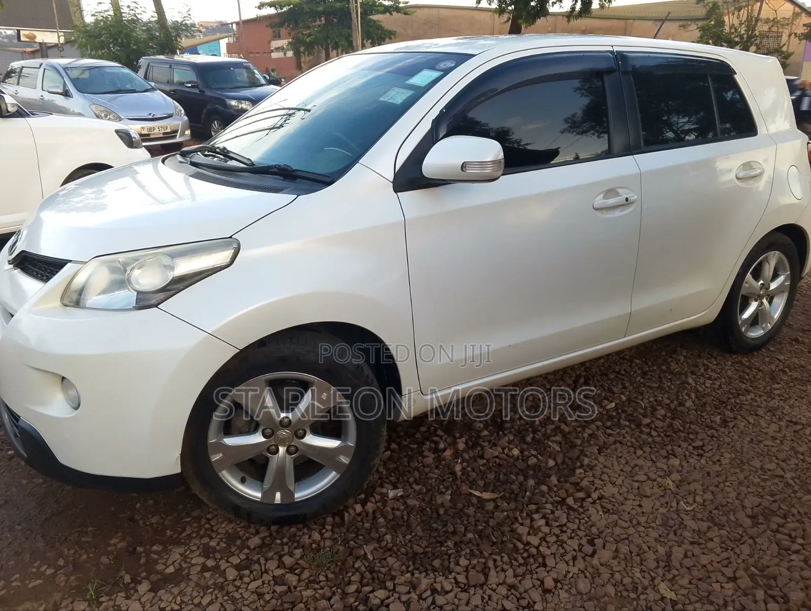 Toyota IST 2010 White