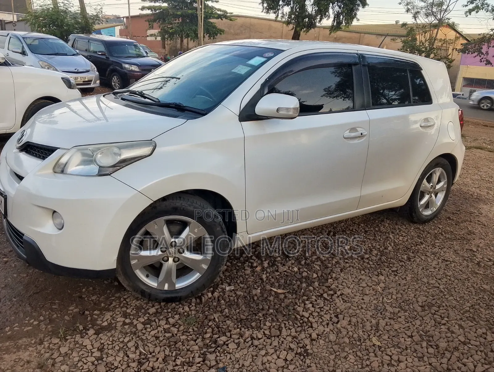 Toyota IST 2010 White
