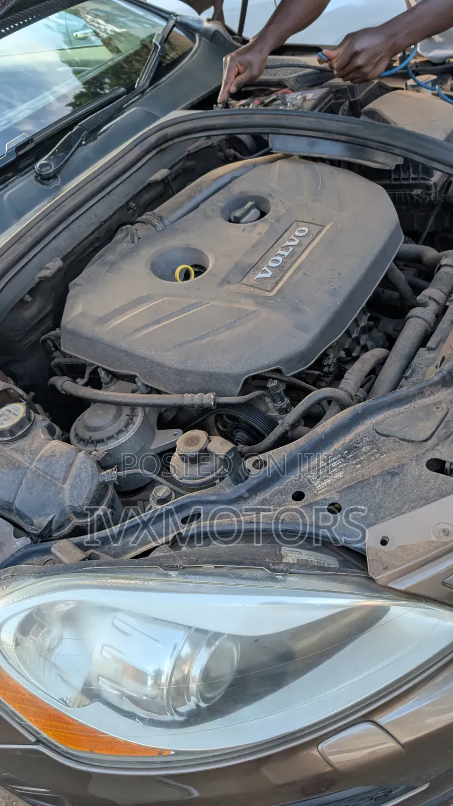 Volvo XC60 2011 Brown
