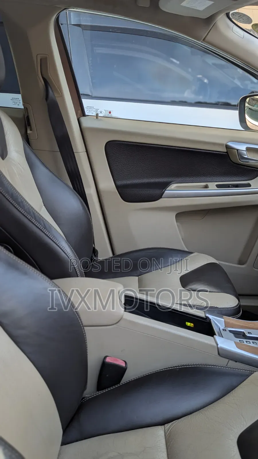 Volvo XC60 2011 Brown