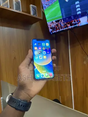 Apple iPhone X 256 GB White