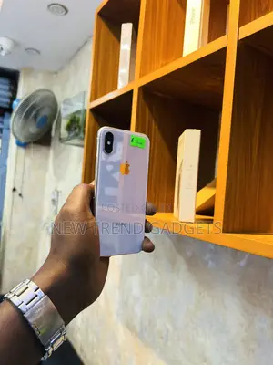 Apple iPhone XS 64 GB White