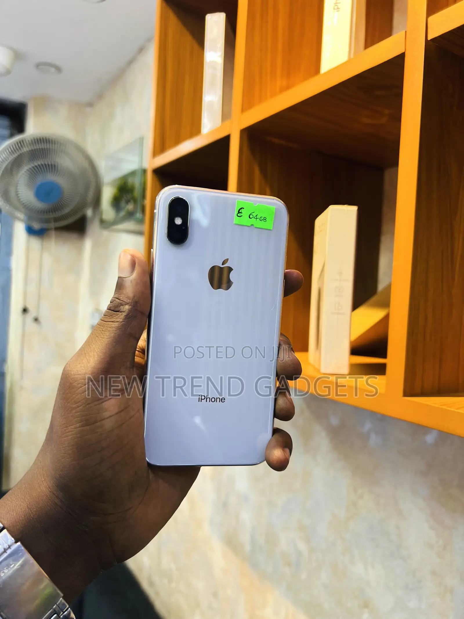 Apple iPhone XS 64 GB White