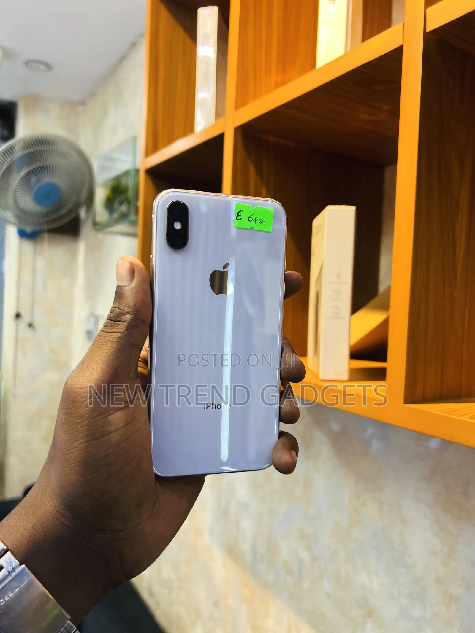 Apple iPhone XS 64 GB White