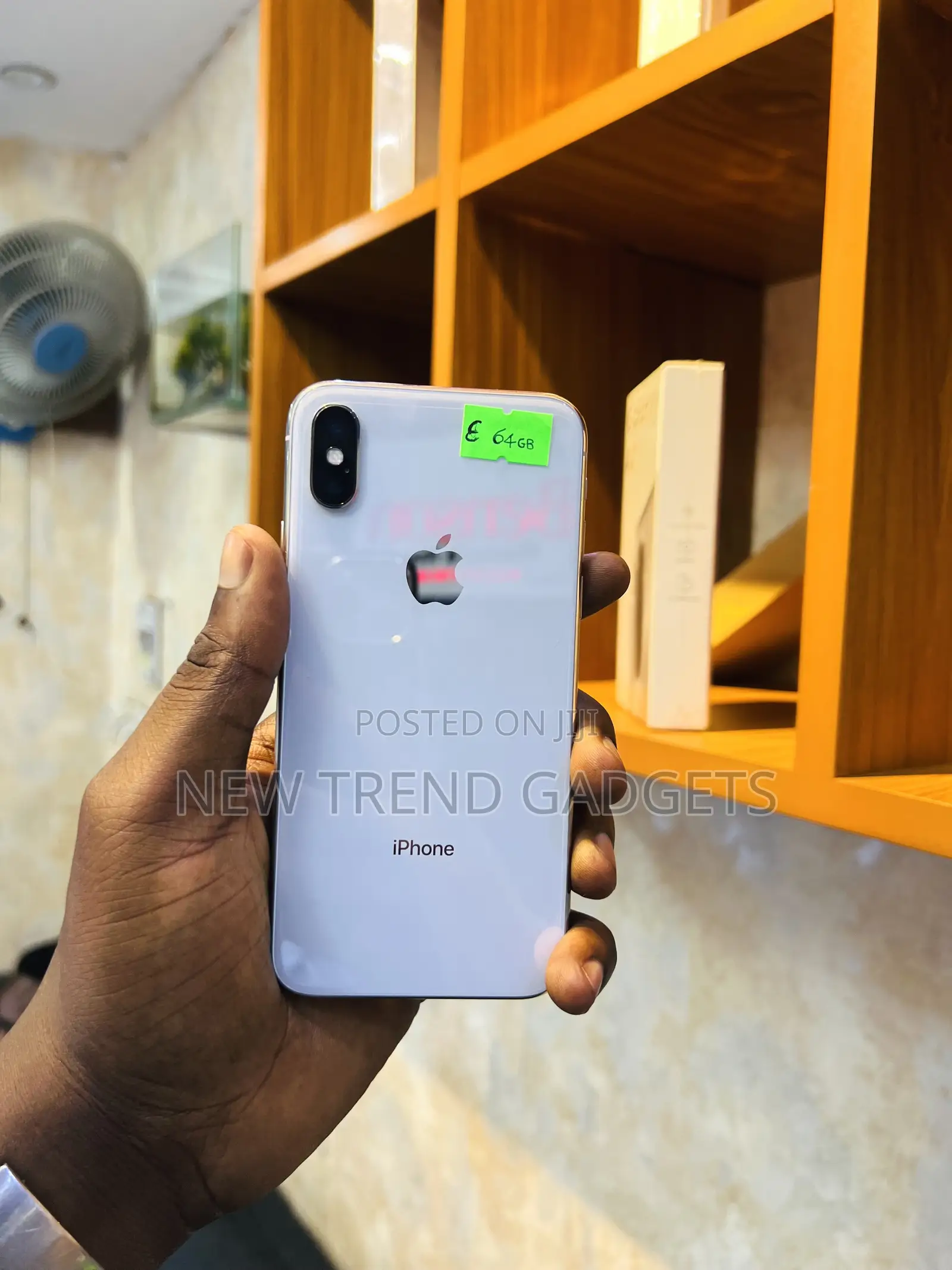 Apple iPhone XS 64 GB White