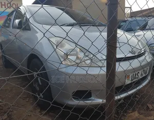 Toyota Wish 2003 Silver