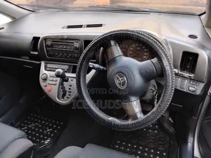 Toyota Wish 2003 Silver