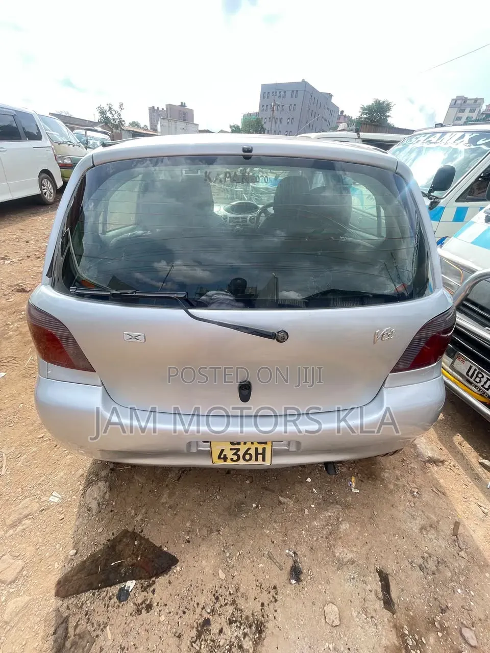 Toyota Vitz 1.3 FWD 5dr 2018 Silver