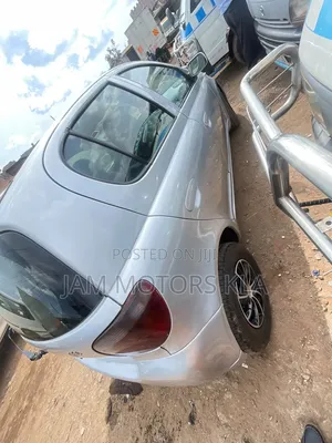 Toyota Vitz 1.3 FWD 5dr 2018 Silver