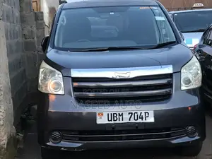 Toyota Noah 2008 Gray