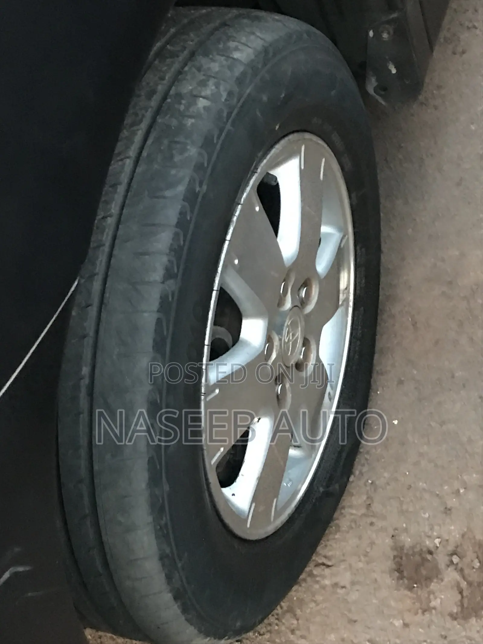 Toyota Noah 2008 Gray
