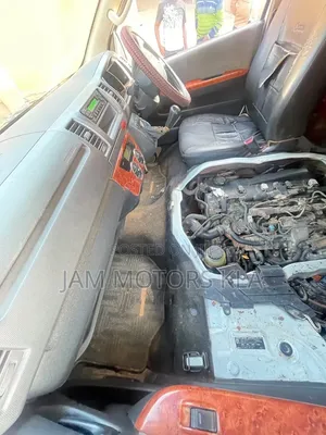 Toyota HiAce 2008 White