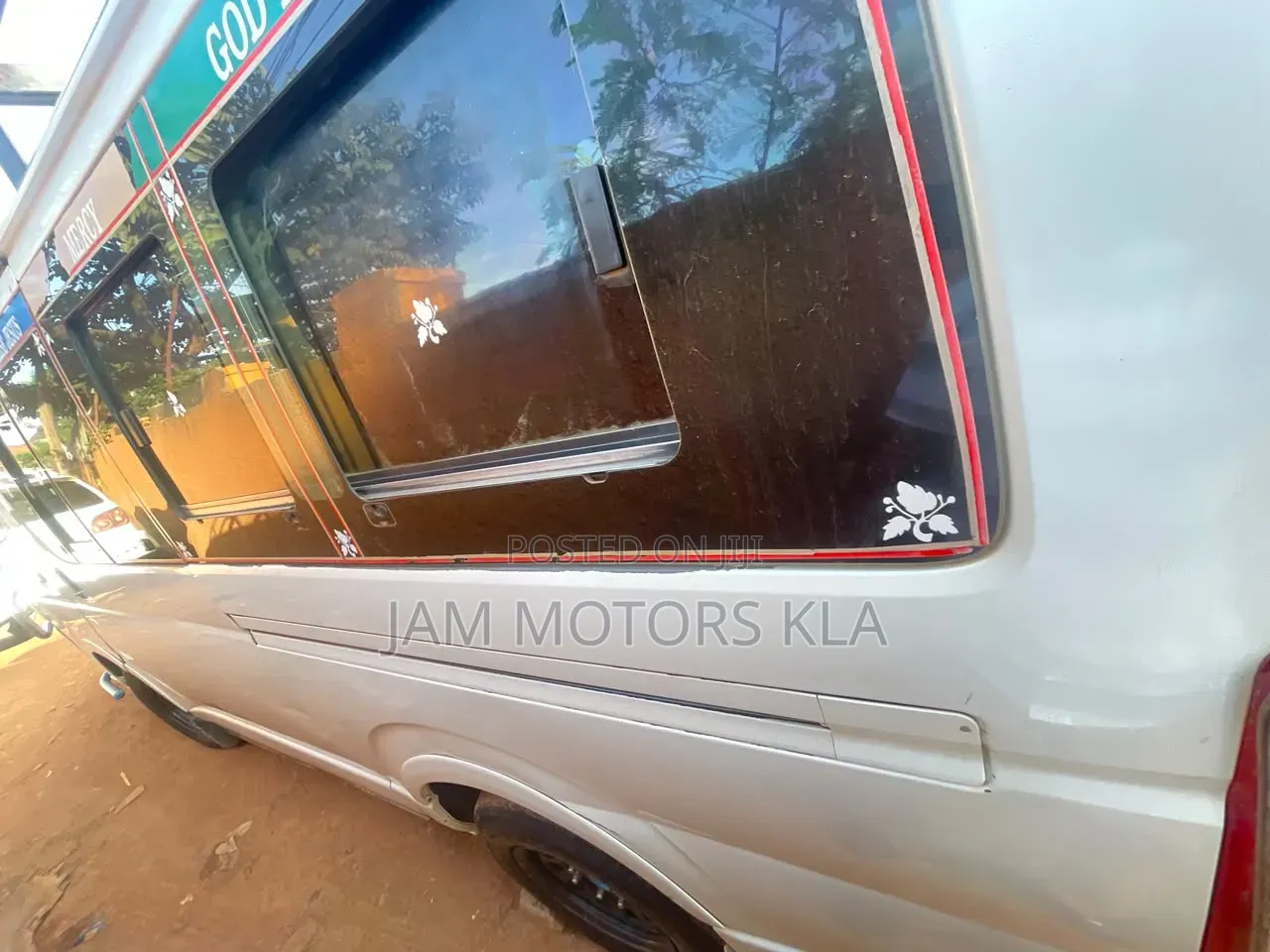 Toyota HiAce 2008 White