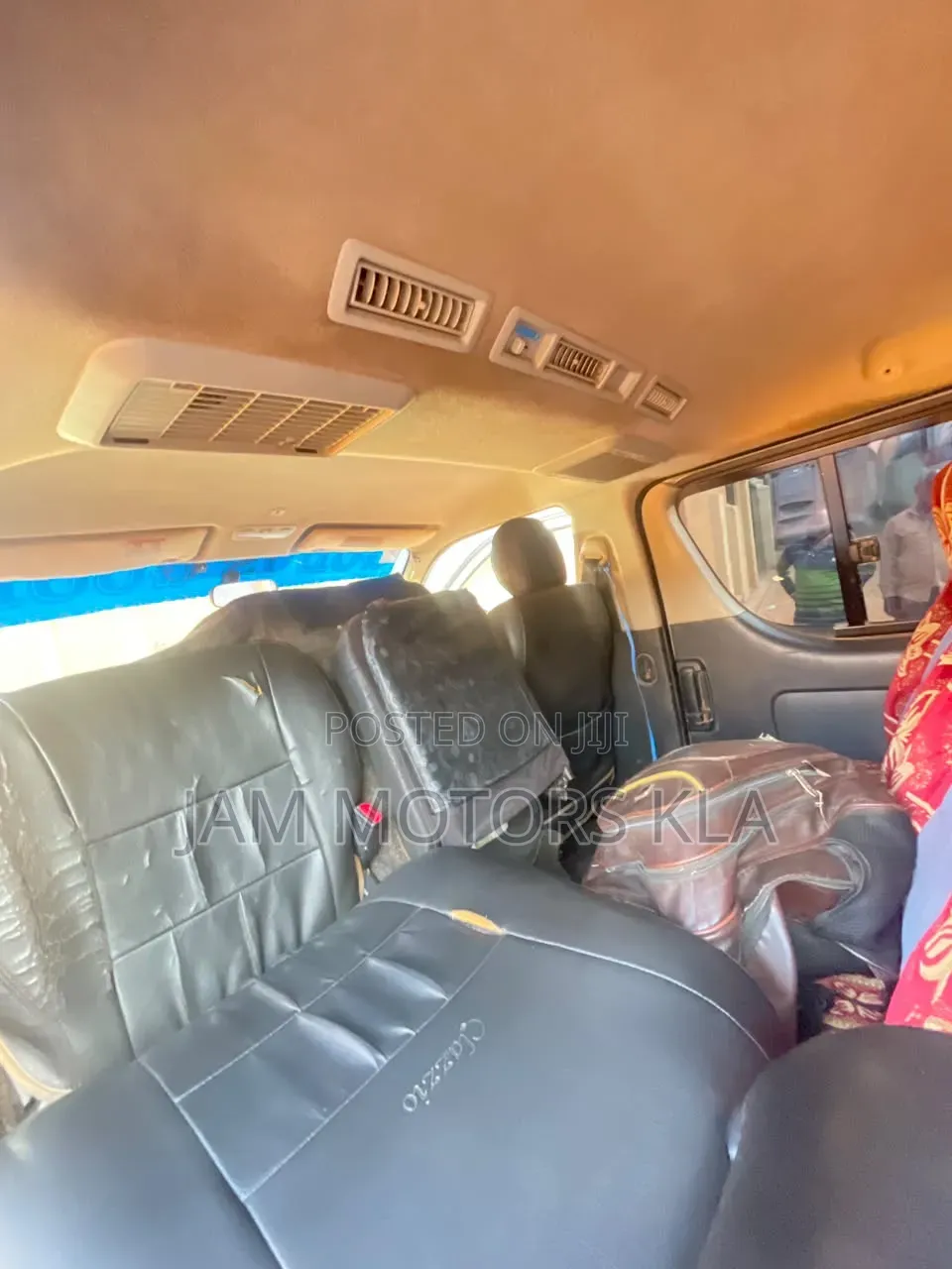 Toyota HiAce 2008 White