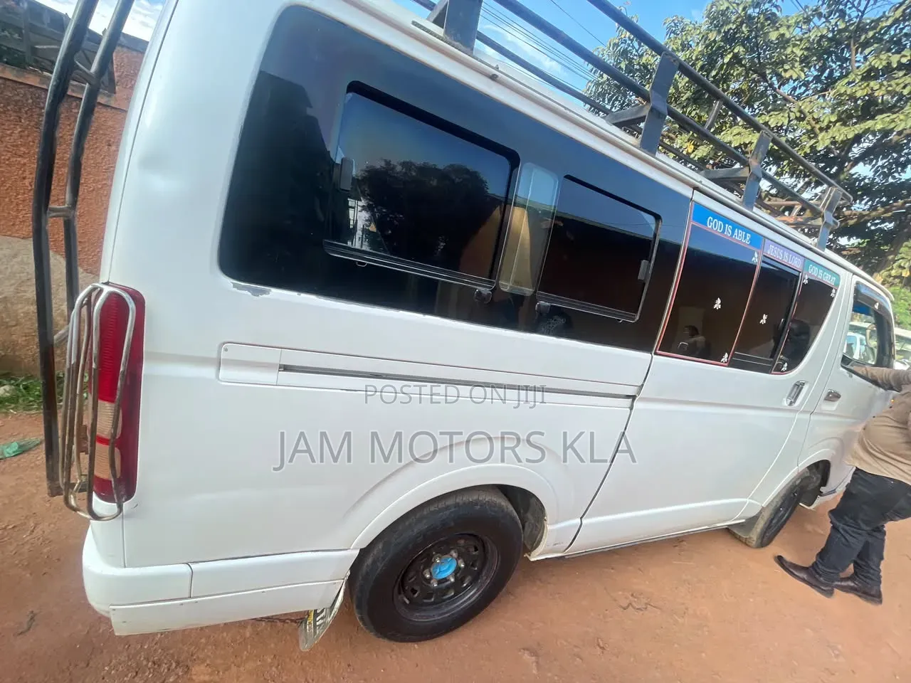 Toyota HiAce 2008 White