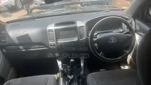 Toyota Land Cruiser Prado 2006 Black
