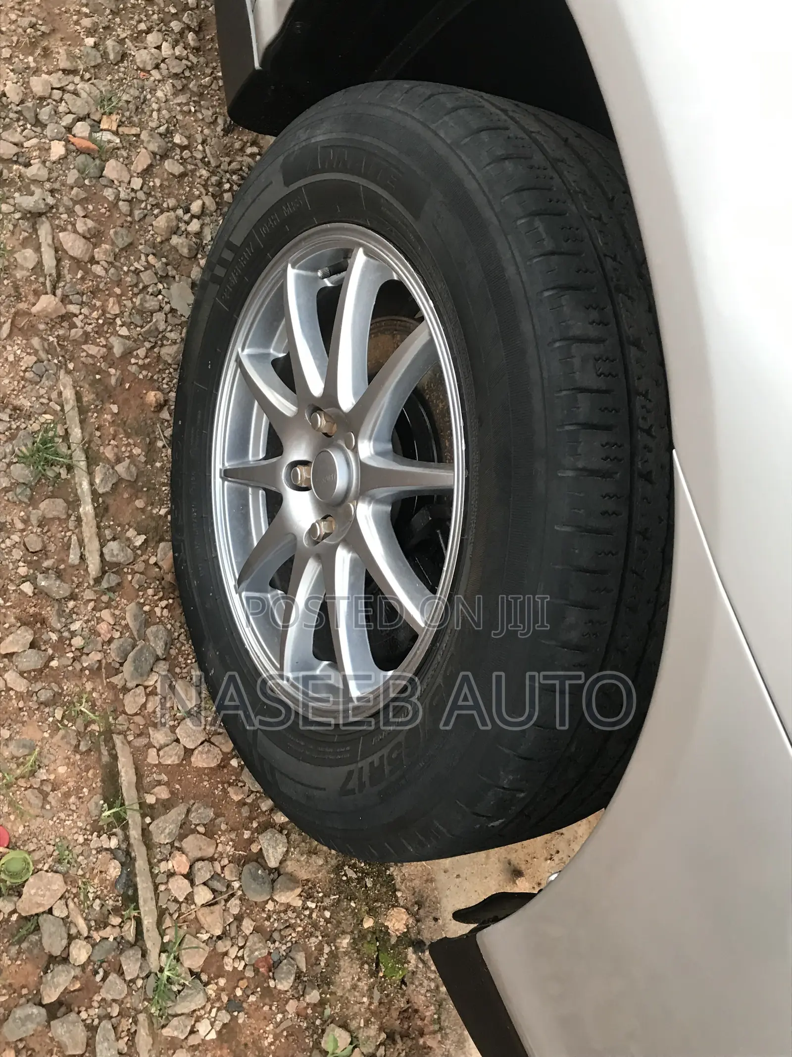 Toyota Harrier 2011 Silver