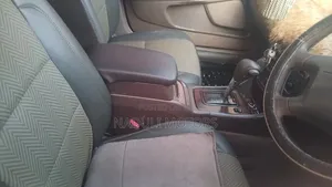 Toyota Mark II 2.0 RWD 2002 White