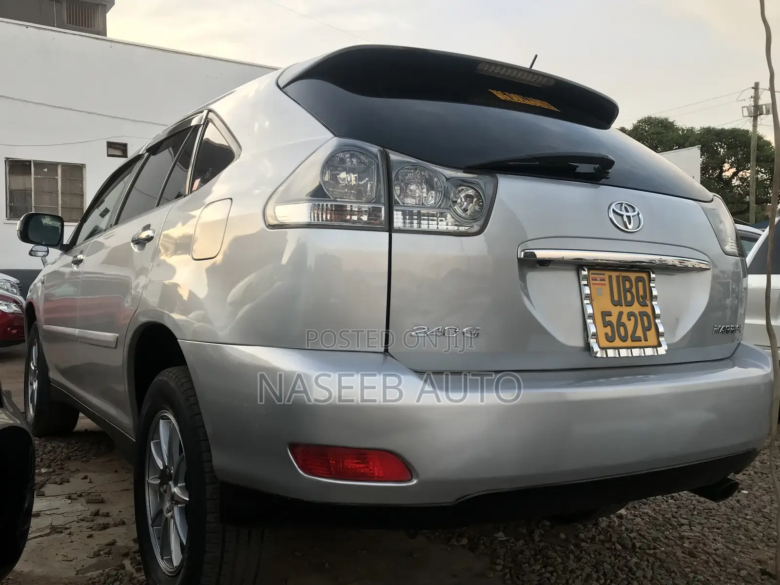 Toyota Harrier 2011 Silver